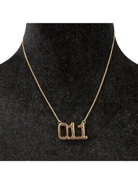 Stranger Things Necklace Eleven Liscensed Netflix Jewelry Gold Tone 18 Inch